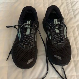 Brooks Ghost 12 Sneakers Size 7